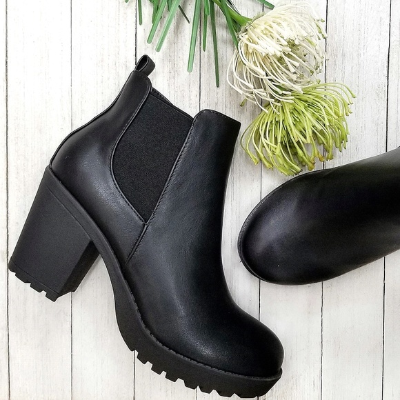New Black Chelsea Lug Combat Ankle Boots Booties - Picture 2 of 5